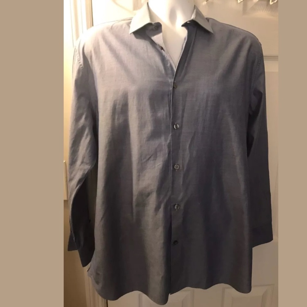 JOHN VARVATOS Chambray Blue Dress Shirt Lightweight Denim Button Down Work Wear